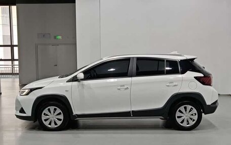 Toyota Yaris XP150 рестайлинг, 2022 год, 1 350 000 рублей, 3 фотография