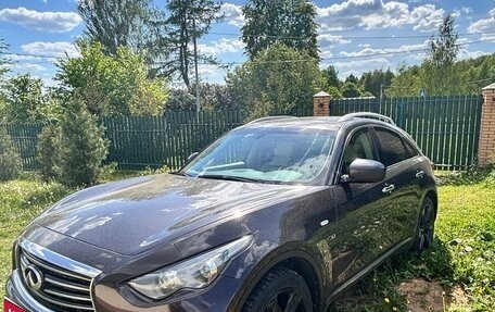Infiniti QX70, 2015 год, 2 990 000 рублей, 1 фотография