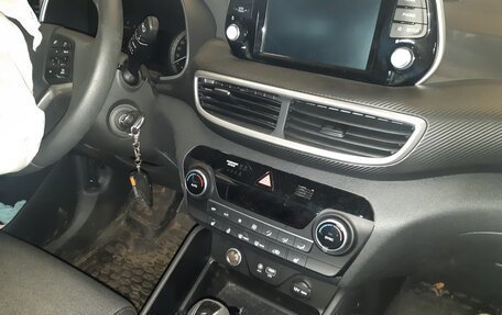 Hyundai Tucson III, 2020 год, 1 200 000 рублей, 12 фотография