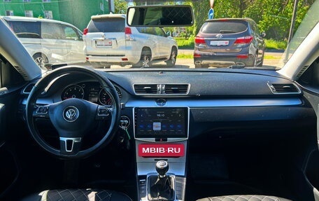 Volkswagen Passat B7, 2011 год, 1 150 000 рублей, 14 фотография