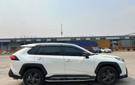 Toyota RAV4, 2022 год, 2 540 027 рублей, 4 фотография