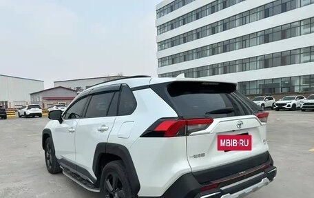 Toyota RAV4, 2022 год, 2 540 027 рублей, 7 фотография