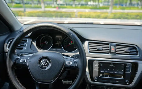 Volkswagen Lavida, 2017 год, 1 150 035 рублей, 14 фотография