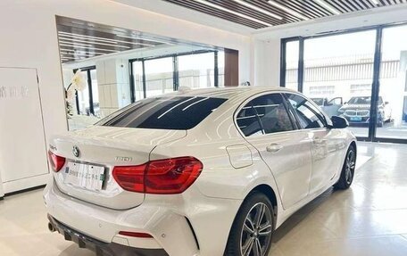 BMW 1 серия, 2022 год, 3 850 000 рублей, 4 фотография