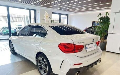 BMW 1 серия, 2022 год, 3 850 000 рублей, 6 фотография