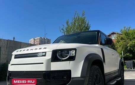 Land Rover Defender II, 2021 год, 6 700 000 рублей, 2 фотография