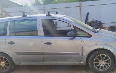 Opel Zafira B, 2005 год, 450 000 рублей, 2 фотография