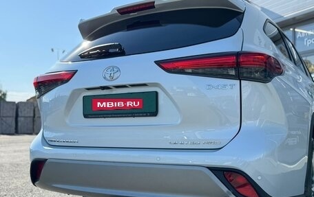 Toyota Highlander, 2025 год, 6 400 000 рублей, 6 фотография