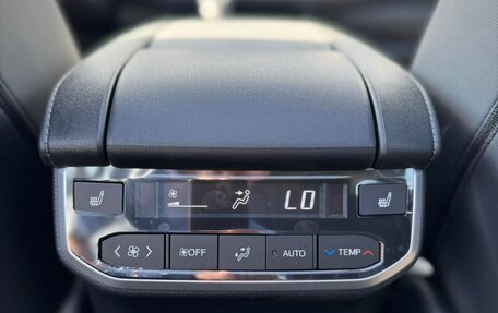Toyota Highlander, 2025 год, 6 400 000 рублей, 14 фотография