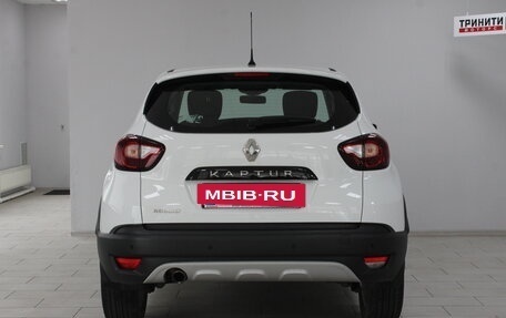 Renault Kaptur I рестайлинг, 2016 год, 1 229 900 рублей, 5 фотография