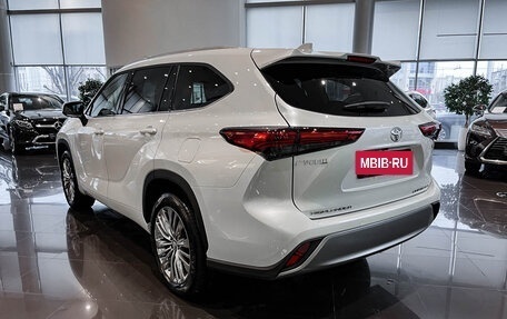 Toyota Highlander, 2025 год, 6 210 000 рублей, 7 фотография