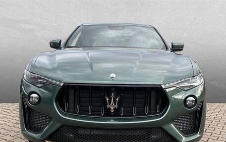 Maserati Levante I, 2024 год, 33 000 000 рублей, 3 фотография