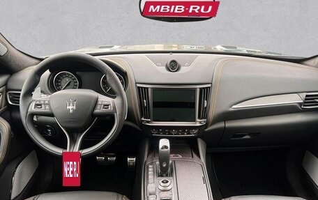 Maserati Levante I, 2024 год, 33 000 000 рублей, 5 фотография