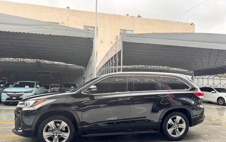 Toyota Highlander III, 2021 год, 2 787 027 рублей, 8 фотография