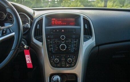 Opel Astra J, 2010 год, 690 000 рублей, 28 фотография
