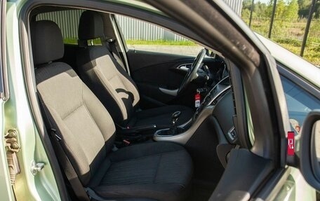 Opel Astra J, 2010 год, 690 000 рублей, 32 фотография