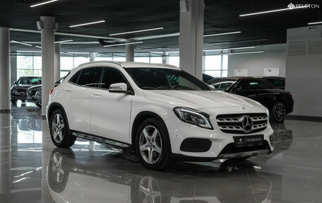 Mercedes-Benz GLA, 2018 год, 2 880 000 рублей, 2 фотография