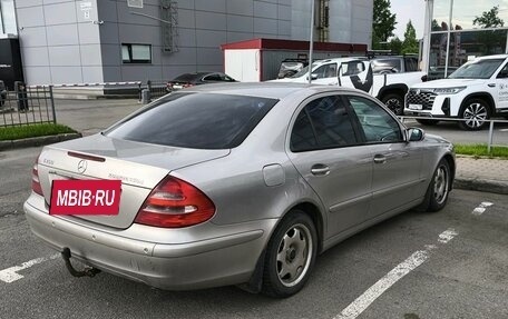 Mercedes-Benz E-Класс, 2003 год, 599 000 рублей, 3 фотография