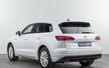 Volkswagen Touareg III, 2019 год, 4 999 000 рублей, 2 фотография