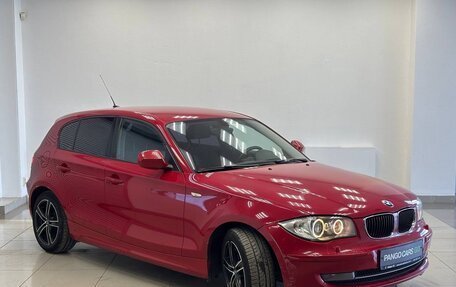 BMW 1 серия, 2010 год, 950 000 рублей, 3 фотография