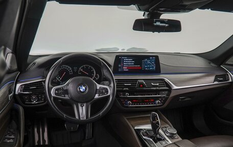 BMW 5 серия, 2017 год, 3 498 000 рублей, 6 фотография