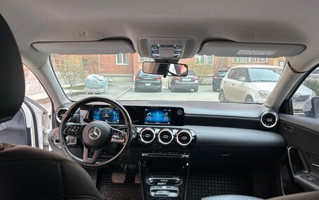 Mercedes-Benz A-Класс, 2020 год, 1 700 000 рублей, 11 фотография