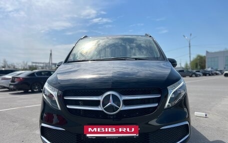 Mercedes-Benz V-Класс, 2020 год, 7 400 000 рублей, 2 фотография
