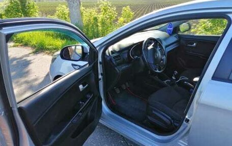 KIA Rio III рестайлинг, 2014 год, 750 000 рублей, 11 фотография