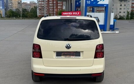 Volkswagen Touran III, 2008 год, 1 250 000 рублей, 5 фотография