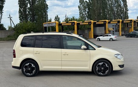 Volkswagen Touran III, 2008 год, 1 250 000 рублей, 8 фотография
