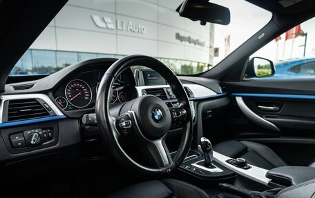 BMW 3 серия, 2018 год, 3 300 000 рублей, 15 фотография