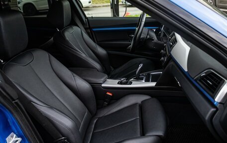 BMW 3 серия, 2018 год, 3 300 000 рублей, 13 фотография