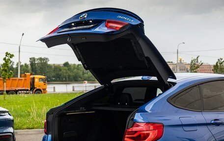 BMW 3 серия, 2018 год, 3 300 000 рублей, 24 фотография