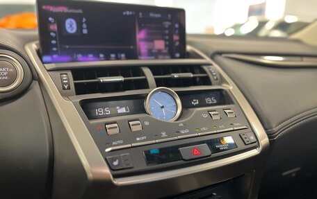 Lexus NX I, 2019 год, 3 590 000 рублей, 11 фотография
