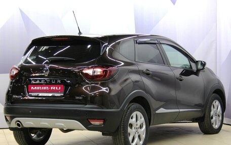 Renault Kaptur I рестайлинг, 2017 год, 1 598 000 рублей, 5 фотография