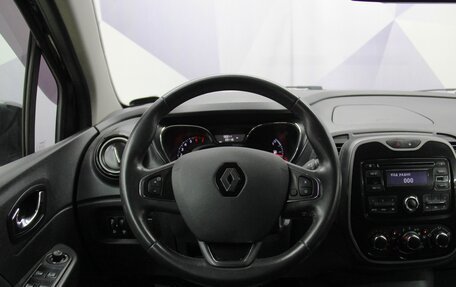 Renault Kaptur I рестайлинг, 2017 год, 1 598 000 рублей, 12 фотография
