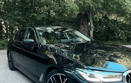 BMW 5 серия, 2022 год, 5 540 000 рублей, 2 фотография