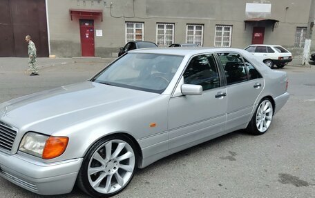 Mercedes-Benz S-Класс, 1997 год, 650 000 рублей, 2 фотография