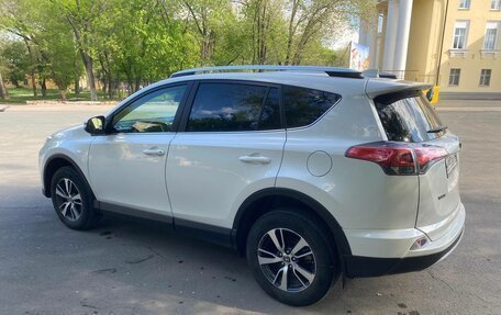 Toyota RAV4, 2016 год, 2 499 000 рублей, 6 фотография
