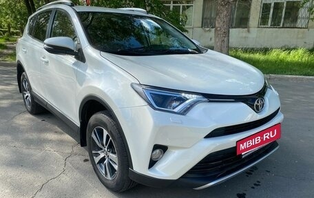 Toyota RAV4, 2016 год, 2 499 000 рублей, 10 фотография