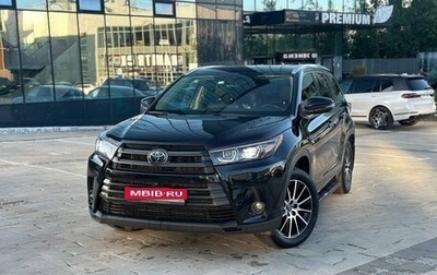 Toyota Highlander III, 2019 год, 3 800 000 рублей, 1 фотография