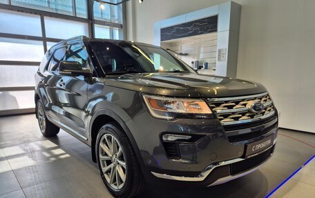 Ford Explorer VI, 2018 год, 2 950 000 рублей, 3 фотография