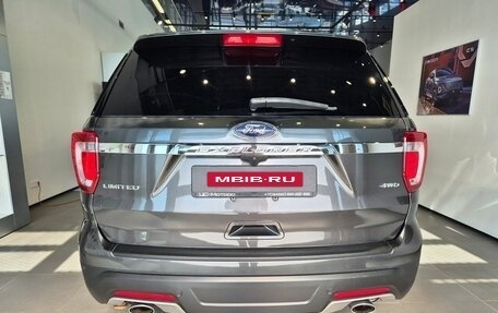 Ford Explorer VI, 2018 год, 2 950 000 рублей, 5 фотография