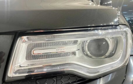 Jeep Grand Cherokee, 2014 год, 2 970 000 рублей, 21 фотография