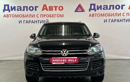 Volkswagen Touareg III, 2012 год, 1 530 000 рублей, 2 фотография
