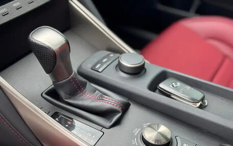 Lexus IS III, 2017 год, 2 450 055 рублей, 21 фотография