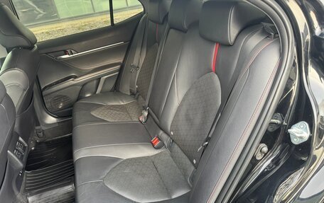 Toyota Camry, 2021 год, 3 750 000 рублей, 5 фотография