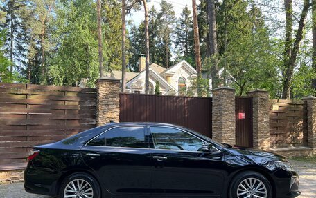 Toyota Camry, 2017 год, 1 850 000 рублей, 8 фотография
