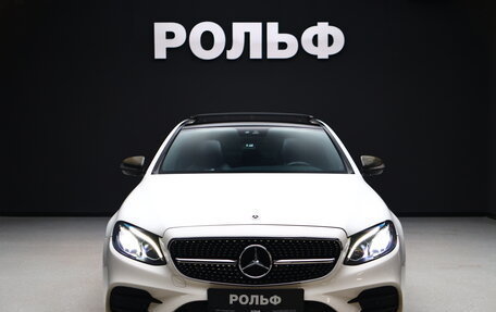 Mercedes-Benz E-Класс, 2017 год, 3 390 000 рублей, 3 фотография