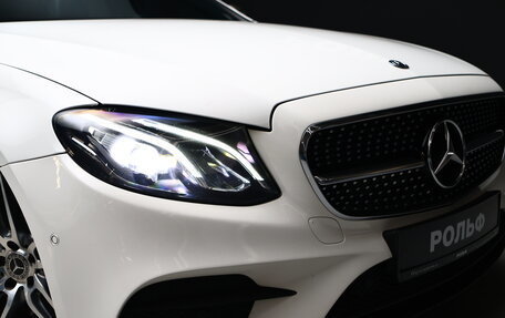 Mercedes-Benz E-Класс, 2017 год, 3 390 000 рублей, 10 фотография